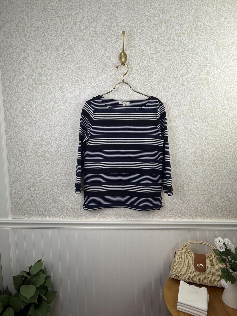 Madewell Navy and White Boatneck Striped Long Sleeve Shirt - Size - Small